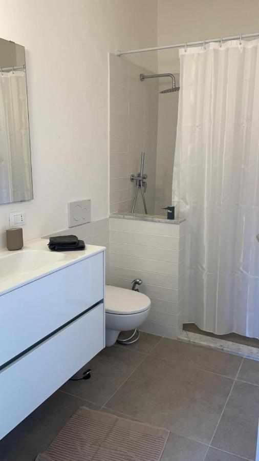 Susannas Lovely New Apartment ลีวอร์โน ภายนอก รูปภาพ