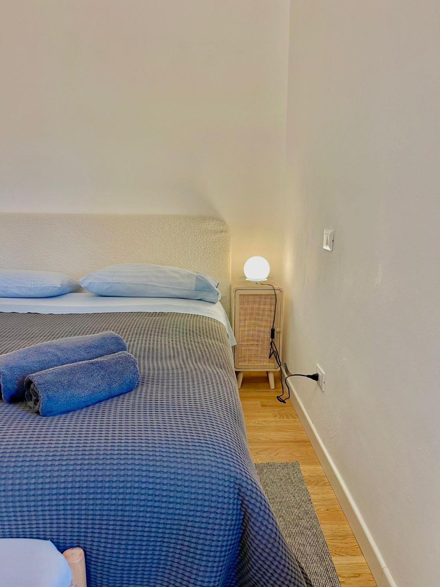 Susannas Lovely New Apartment ลีวอร์โน ภายนอก รูปภาพ